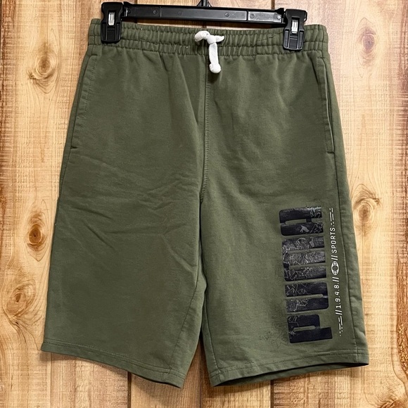 Puma Shorts - Picture 2 of 7